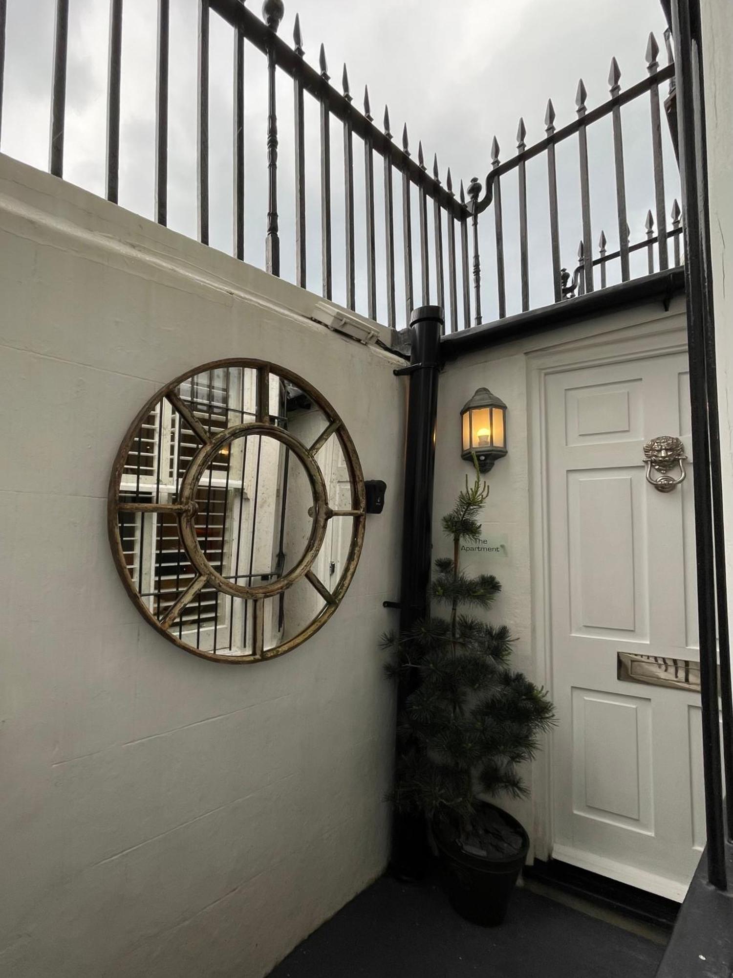 Brighton Beach Apartment Parking Free On-Site Ev Екстер'єр фото