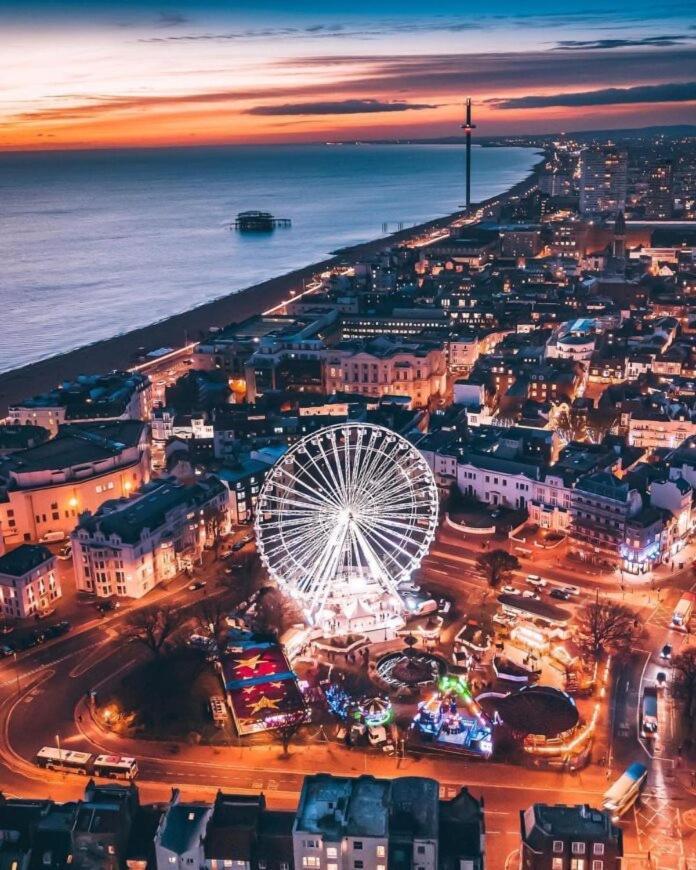 Brighton Beach Apartment Parking Free On-Site Ev Екстер'єр фото